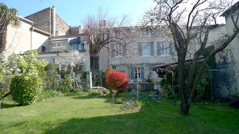 Maison de Village à 15 mn de Montelimar grande demeure bourgeoise du 18eme Maison de Village à 15 mn de Montelimar grande demeure bourgeoise du 18eme